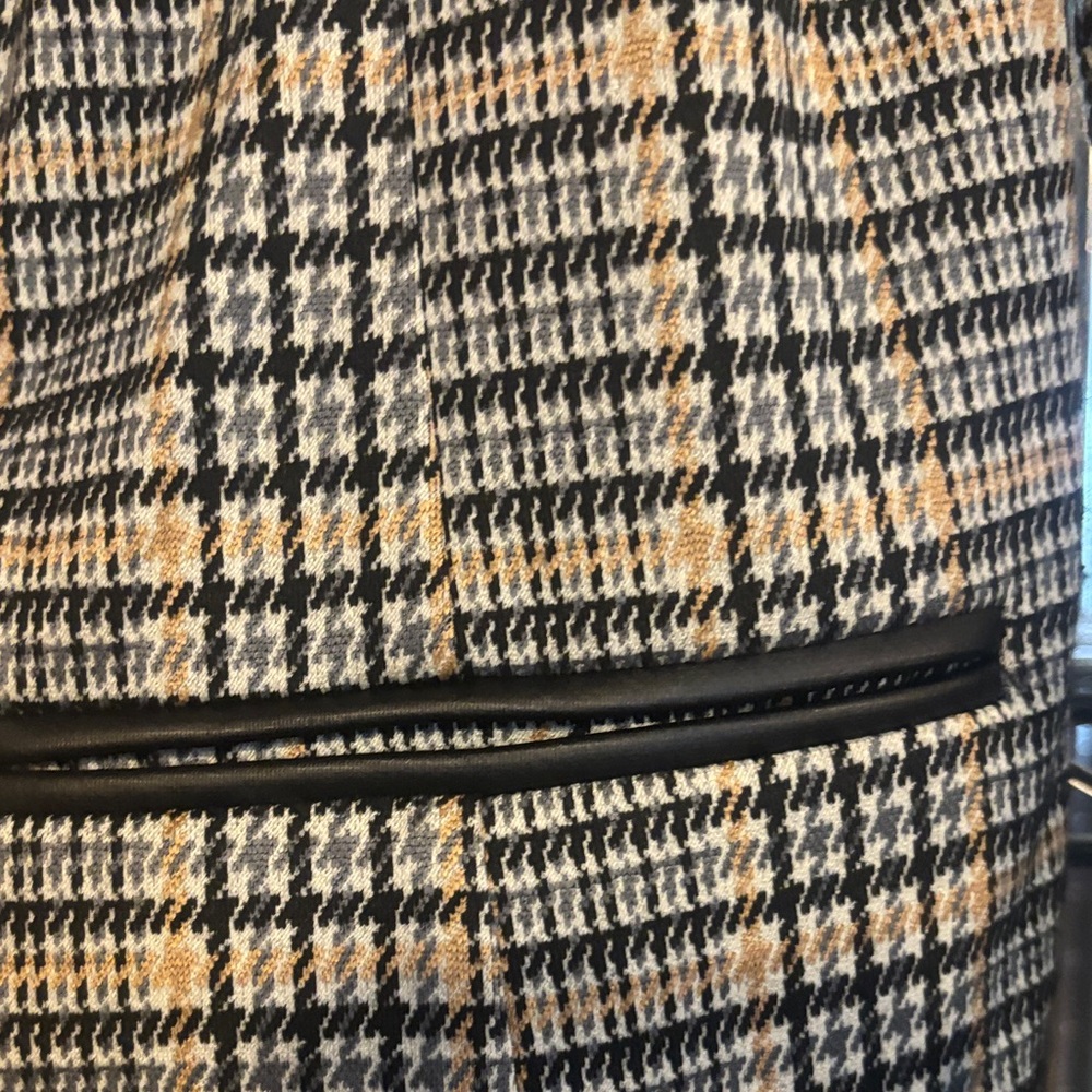 Apt. 9 Houndstooth Blazer in Black and Tan - Picture 4 of 5